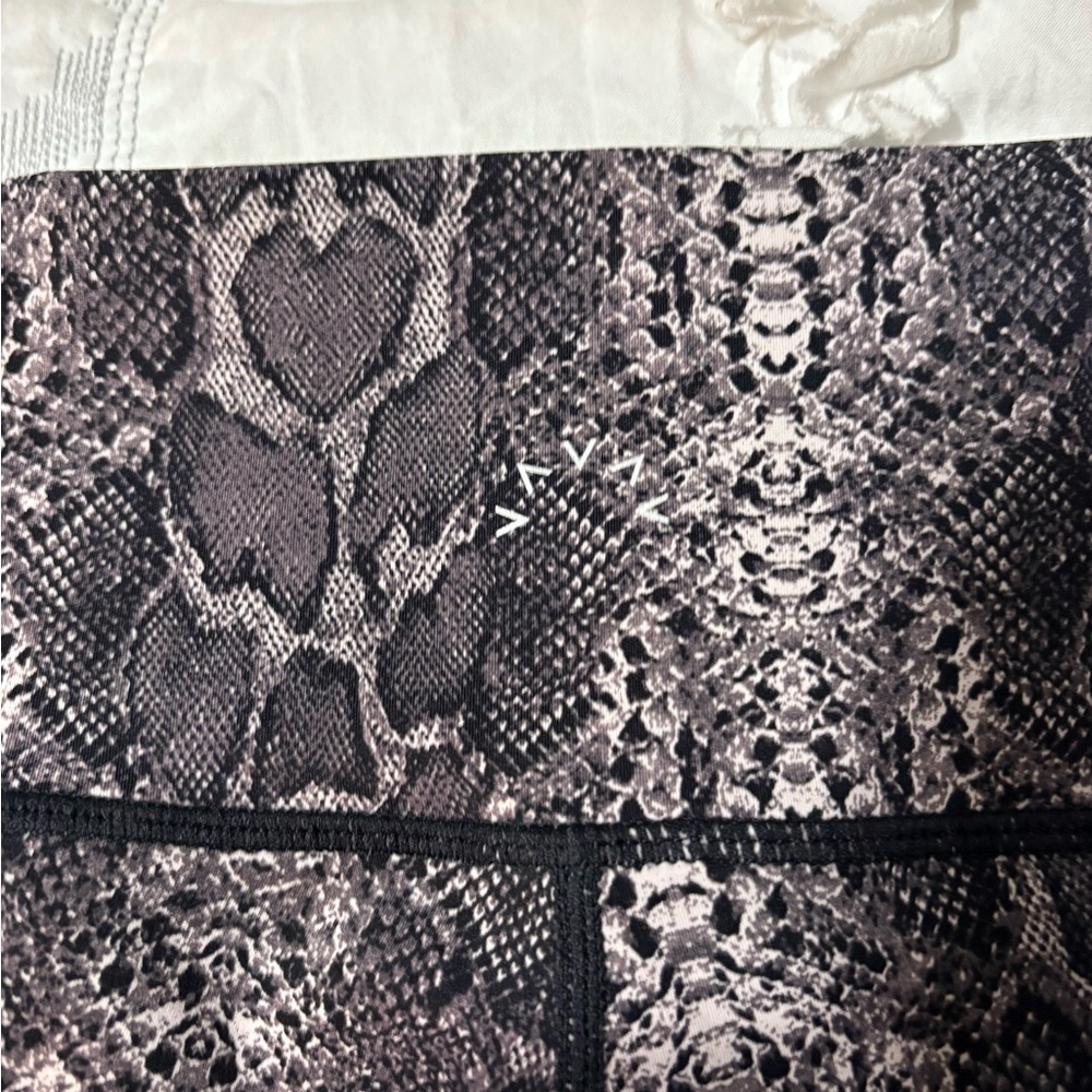 Varley Purple and Black Reptile Print‎ Leggings - Picture 5 of 12